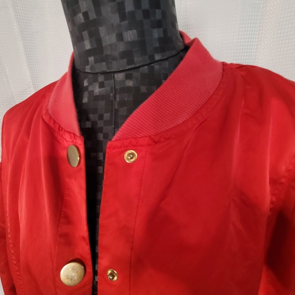 Jacket - Picture 8 of 10